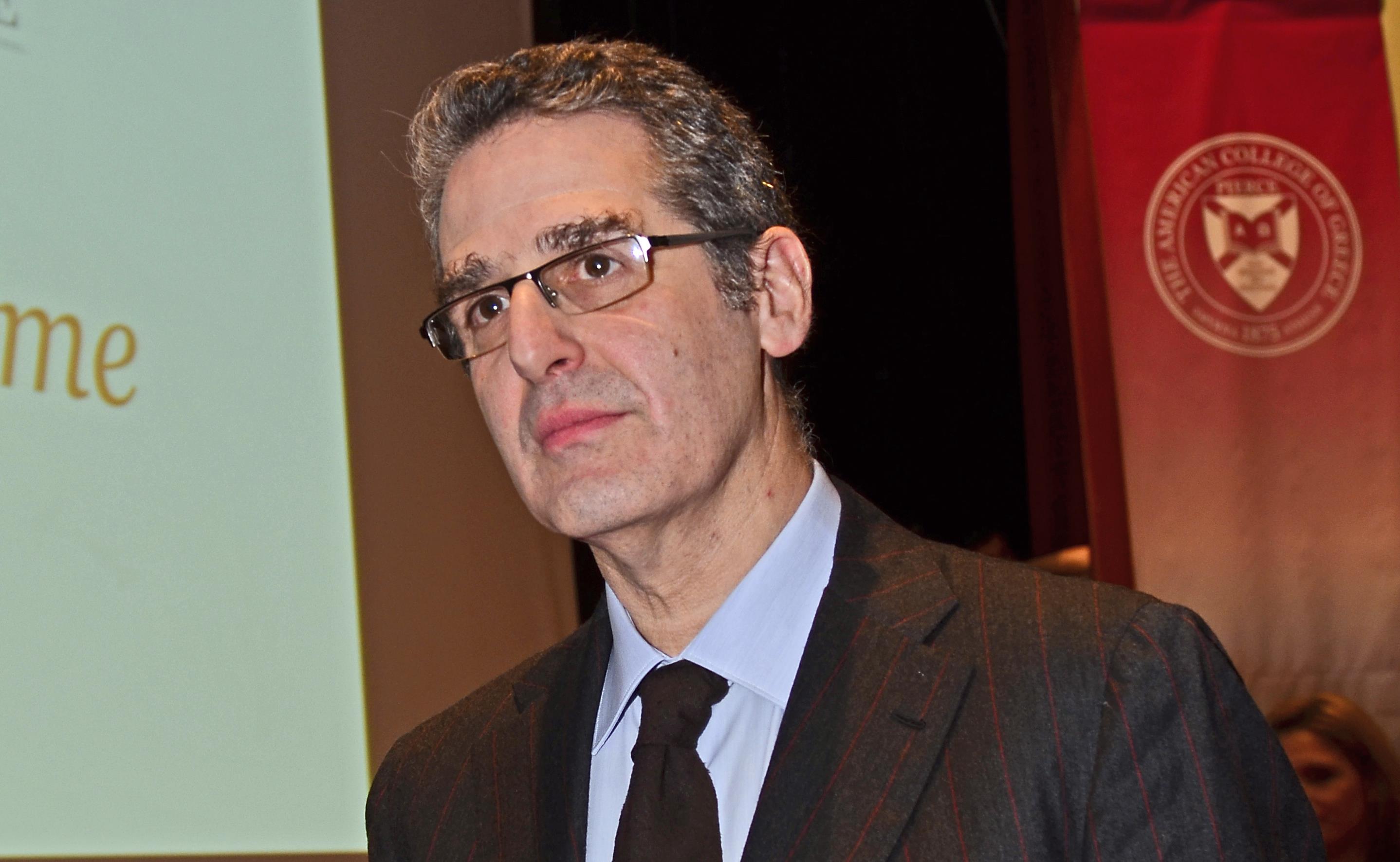 Επίτιμος διδάκτορας του Πανεπιστημίου Αθηνών ο Μαρκ Μαζάουερ